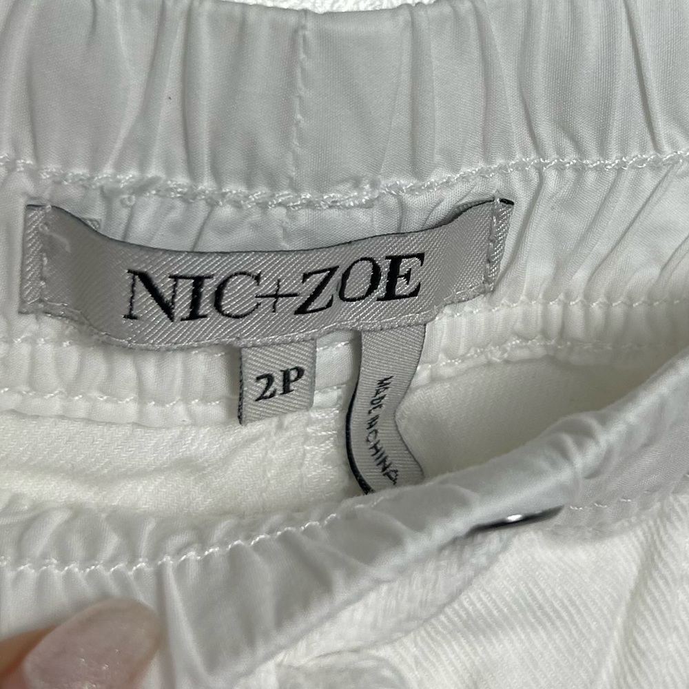 Nic + Zoe White Shorts - Picture 3 of 4